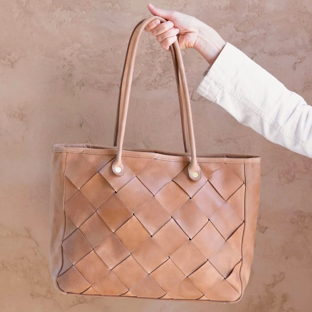 Nisolo Carry-ALL Handwoven Leather Handbag Tote in Almond